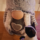 Katten träffar en tomte.