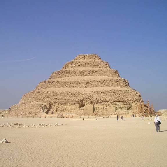 En pyramid.
