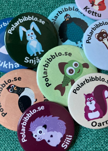 Pins med språkdjuren.