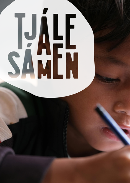 Tjále Sámen Barn Som Skriver (1)